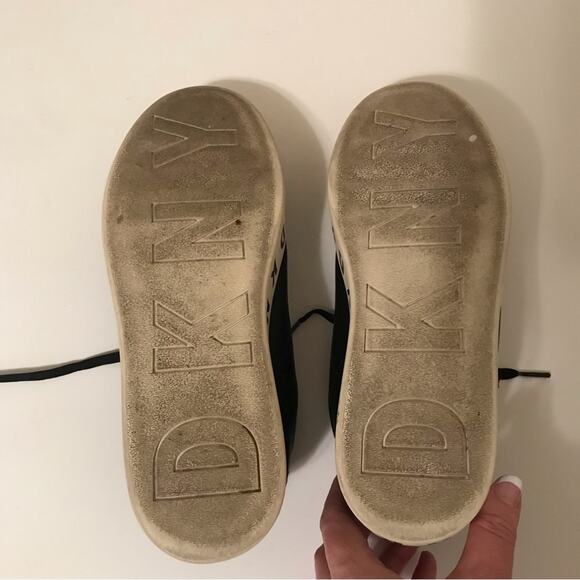 DKNY Banson Black Leather Platform White Logo Letters - Picture 8 of 9